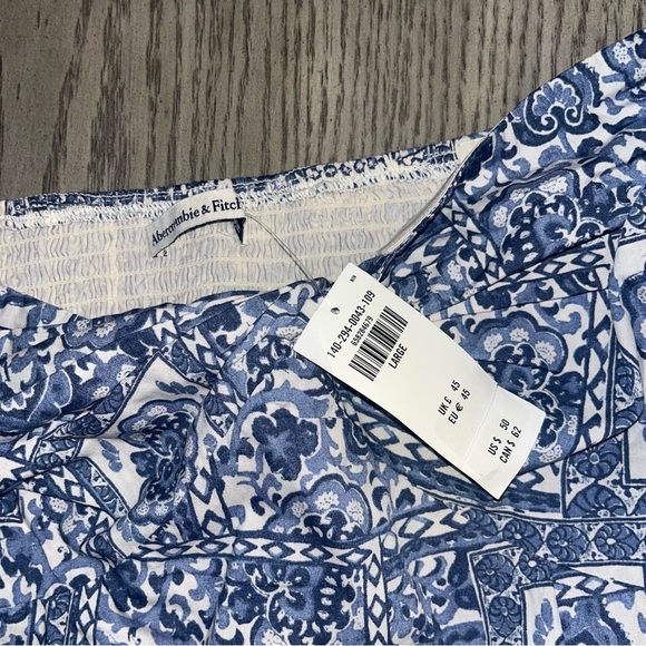NWT Abercrombie & Fitch co-ord puff sleeve top in blue tile print, Size Large - Picture 5 of 6